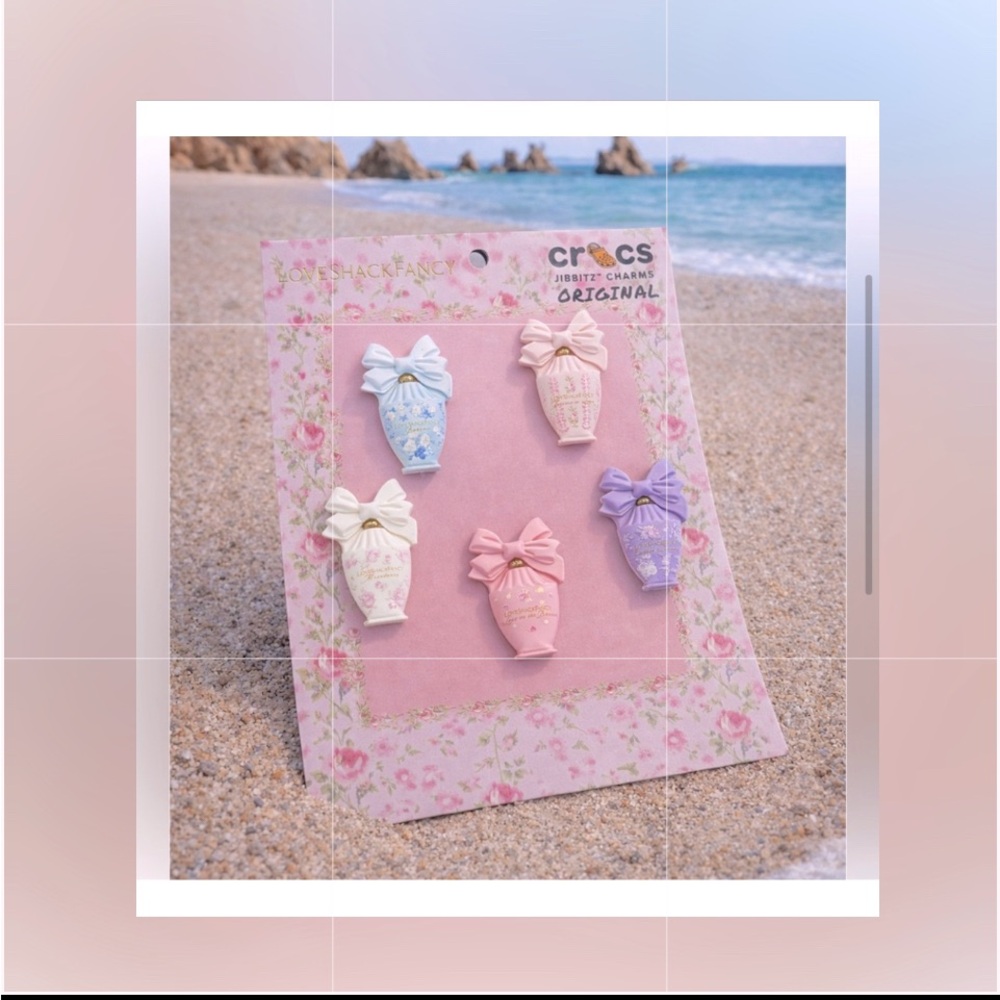NWT!🌸Crocs x LSF 5-Pack JibbitzCharms🎀SoldOut!